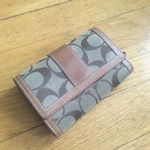 Signature canvas Coach trifold wallet